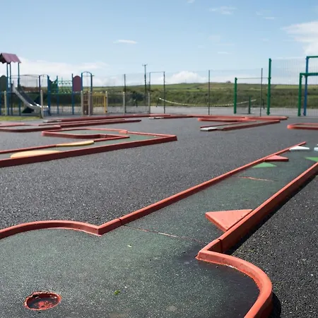 Дом отдыха Moore Bay Homes By Trident Homes