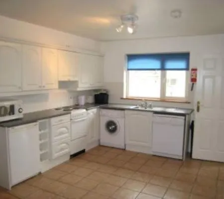 Дом отдыха Moore Bay Homes By Trident Homes